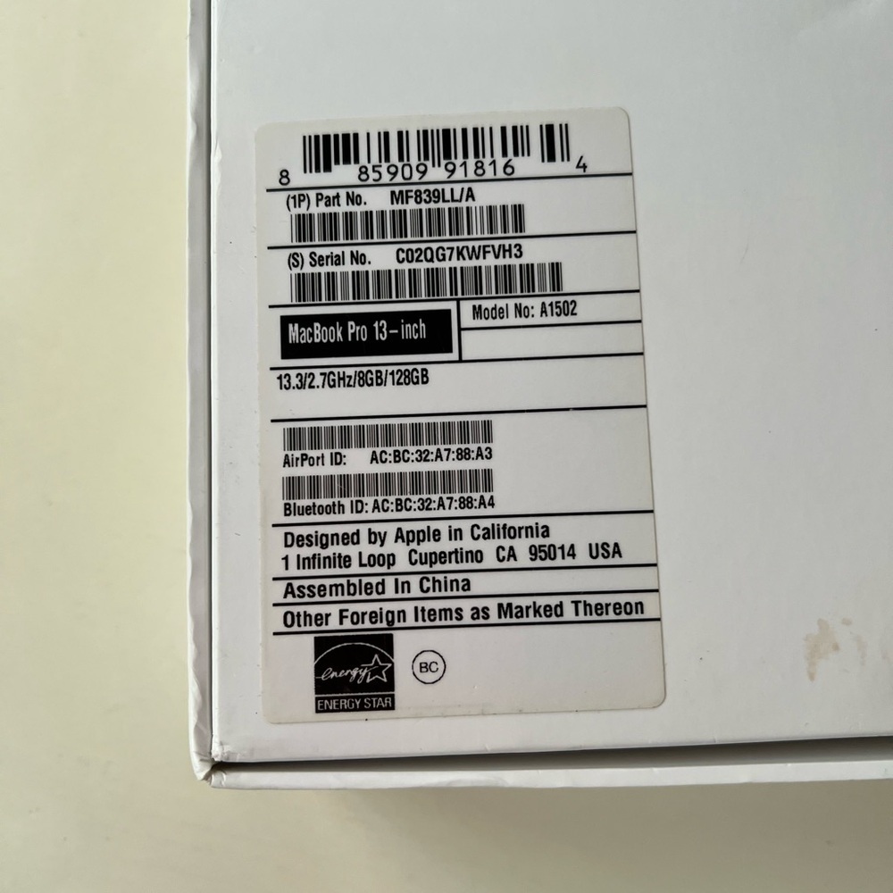 Apple MacBook Pro 13 Box With Original Charger Adapter Never Used - Picture 14 of 14